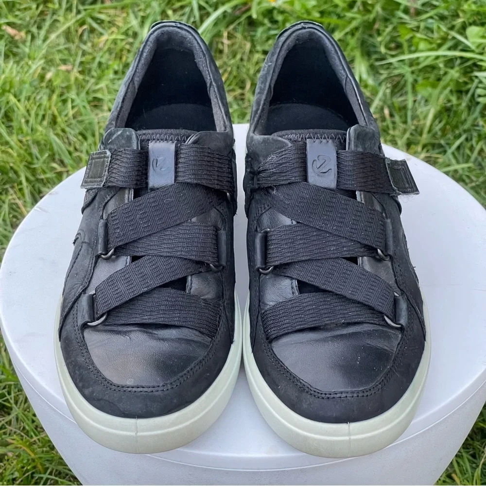 ECCO Soft 7 Shoes Womens 8 - 8.5 EU 39 Black Nubuck Leather Wedge Straps Comfort